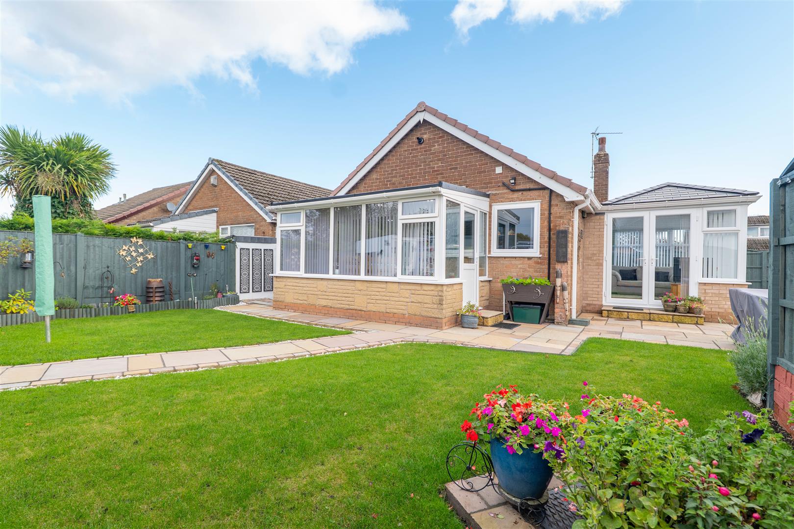Southfield Drive, Preston